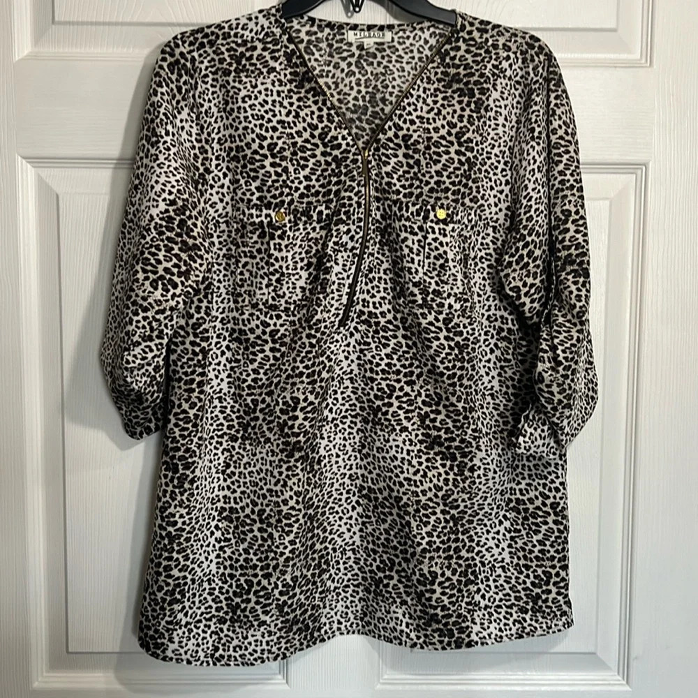 Mileage women’s XL Leopard print top - 3/4 roll-tab sleeves